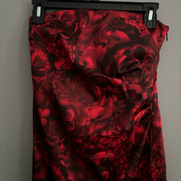 Ann Taylor Petite Size 0 Red Rose Mini Strapless Silk Bodycon Dress - Picture 2 of 14